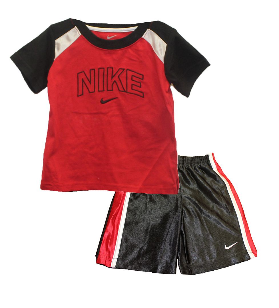 nike t shirt short set